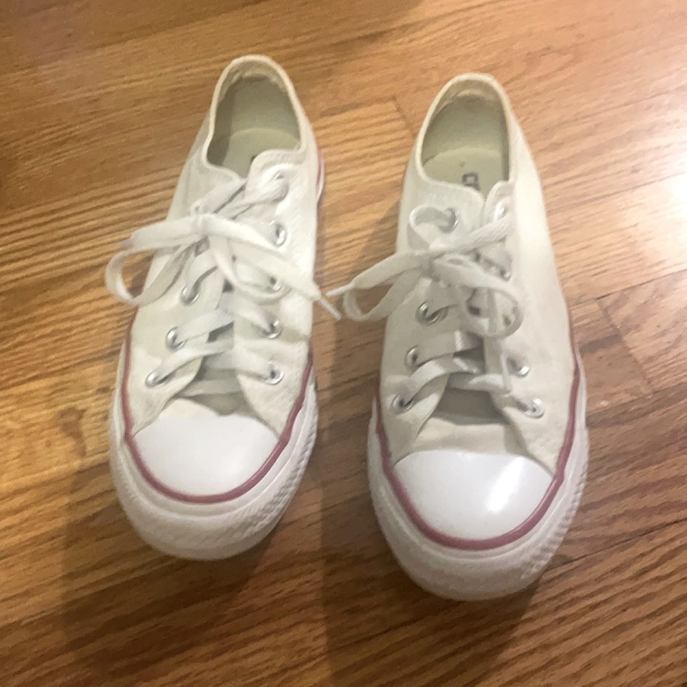 Converse All Star Sneakers • Size 6